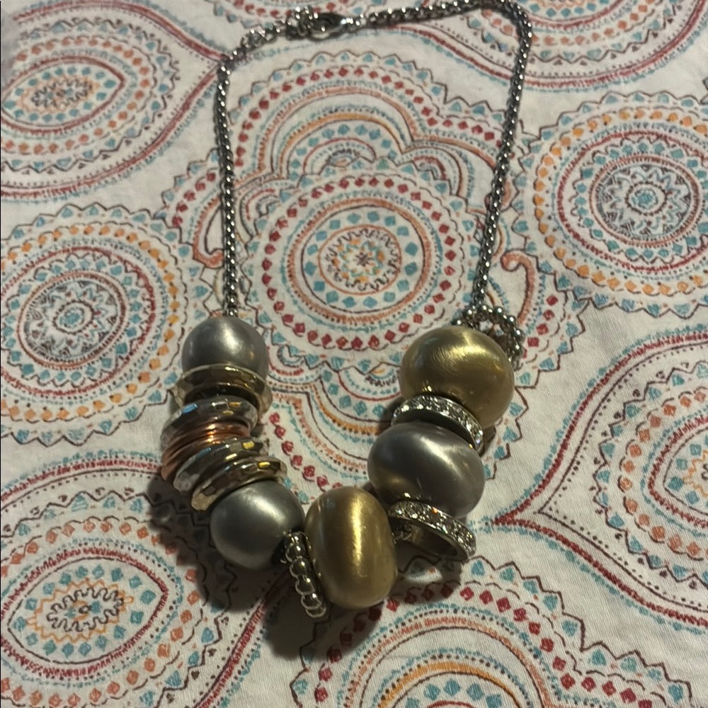 Chic Two-Tone Beaded Necklace